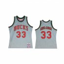 Camisetas NBA Milwaukee Bucks NO.33 Kareem Abdul Jabbar Gris Hardwood Classics 2022-23