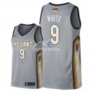 Camisetas NBA Cleveland Cavaliers Okaro White 2018 Finales Nike Gris Ciudad Parche