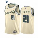 Camiseta NBA de Jrue Holiday Milwaukee Bucks Nike Crema Ciudad 2020-21